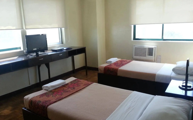 Crown Port View Hotel