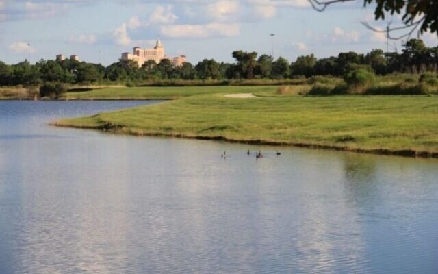 Lake Cay Vista