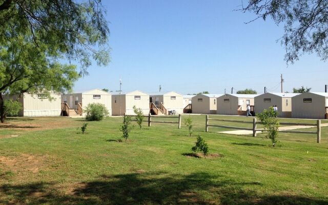 Signor Lodging - Carrizo, TX