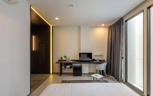Reno Hotel Bangkok