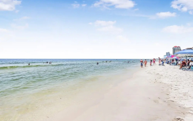 Tradewinds 1301 Beachfront Top-floor