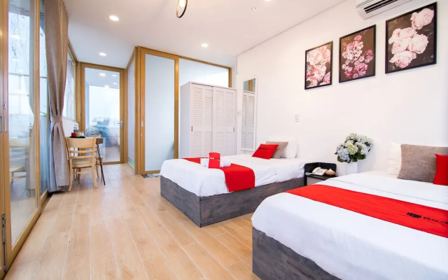 RedDoorz Plus near Saigon Train Station