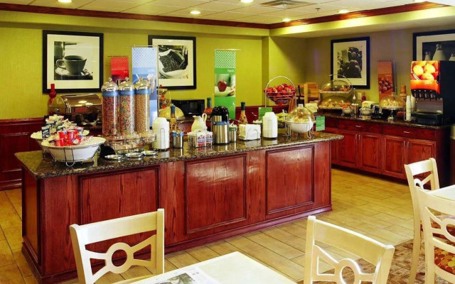 Hampton Inn & Suites Greenville