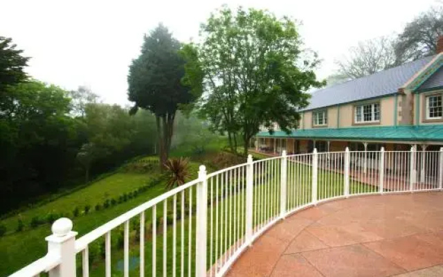 Dixcart Bay Hotel