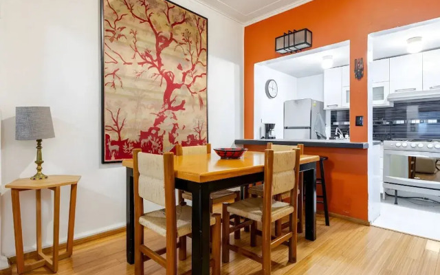 Ave Ámsterdam at Parque México