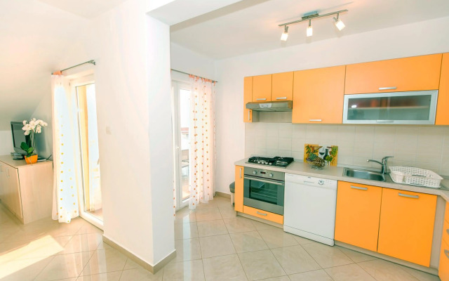 Apartments Villa Dina