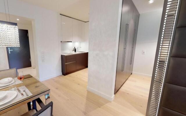 White Pearl Apartment 2.10