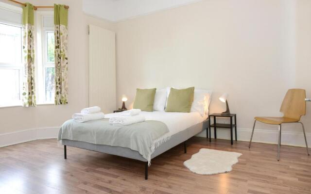 2 Bedroom Maisonette in Central Southampton