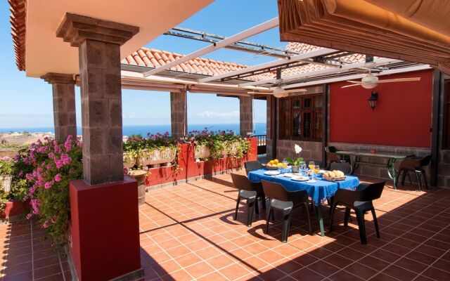 Villa For 10 In Gran Canaria Near Arucas Village