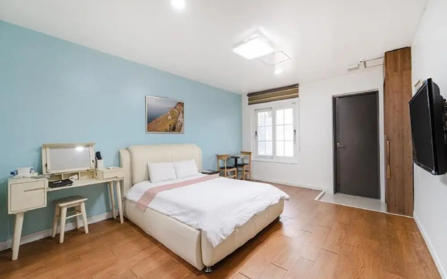 Daecheon Swiss Chalet Spa Pension