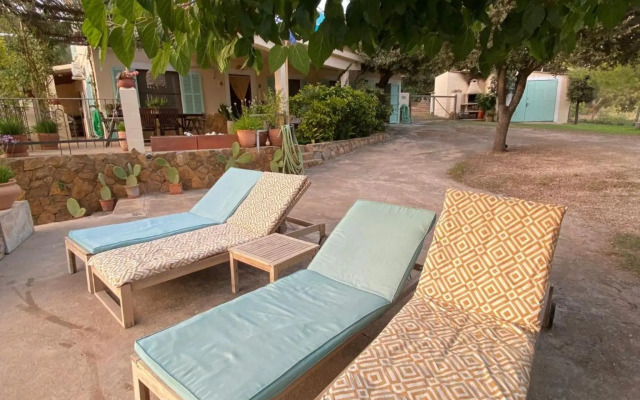 Ses Alzines Apartamento integrado en Casa Rural Habitada