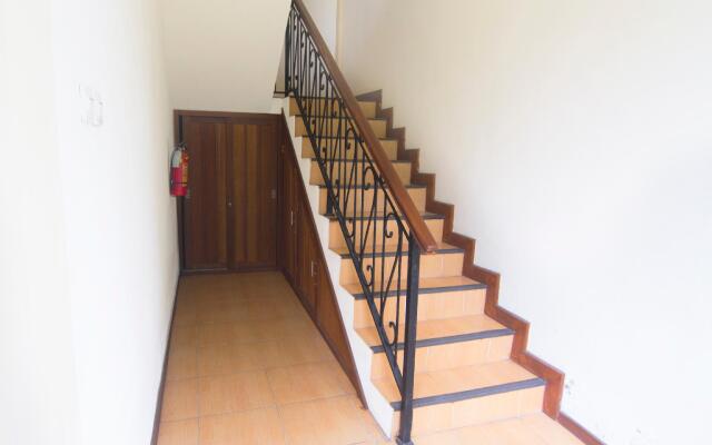 OYO 261 Sasono Putro Guest House