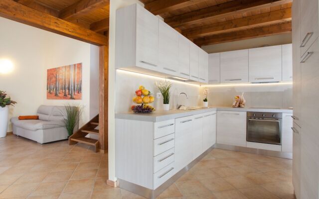 Beautiful Home in San Severino Marche with Pool