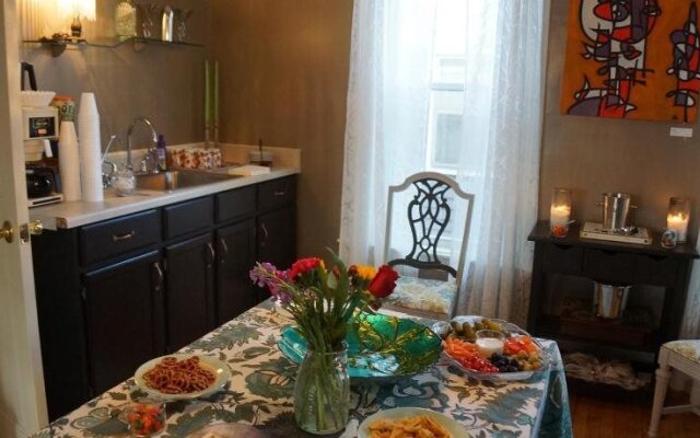 The Muse Gallery Guesthouse