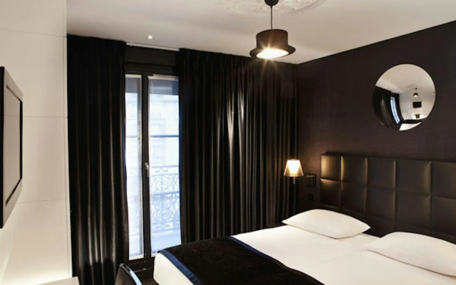 First Hotel Paris Tour Eiffel