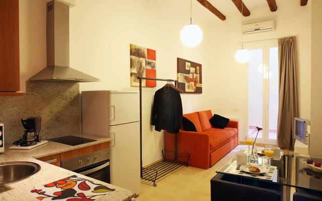 MH Apartments S. Familia