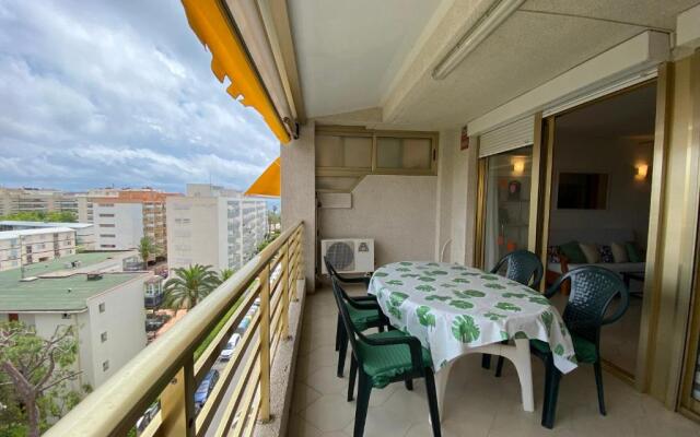 Apartamento con piscina en 1ª línea de playa en Salou