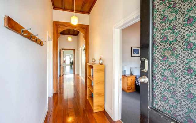 Coastal Villa - Napier Holiday Home