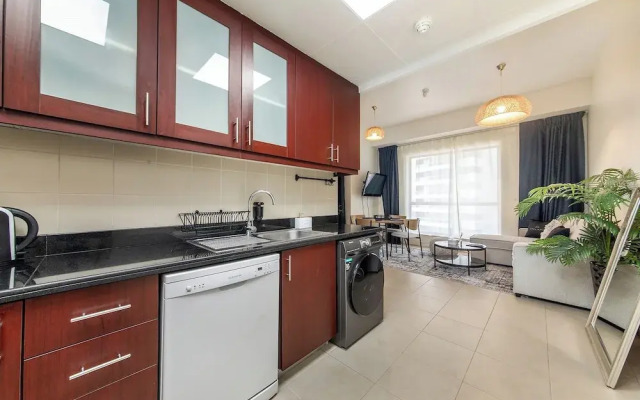 Excellent 1bdr at Bahar 6