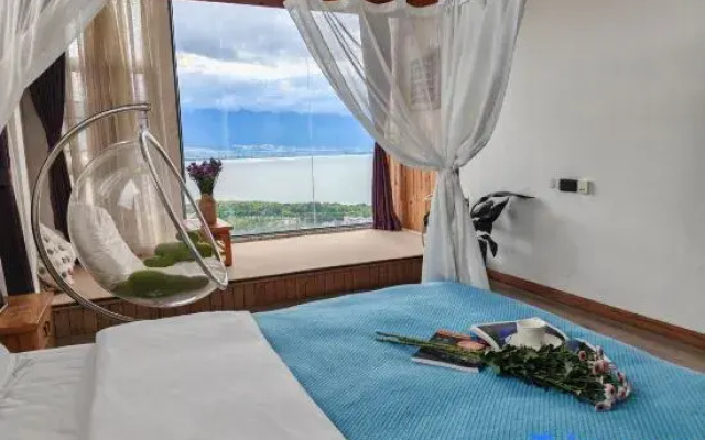 Guqi Lake-view Inn