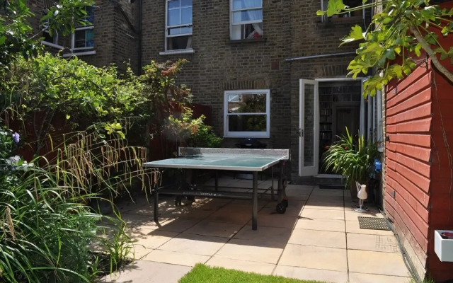 Lovely Garden Flat in Shepherds Bush