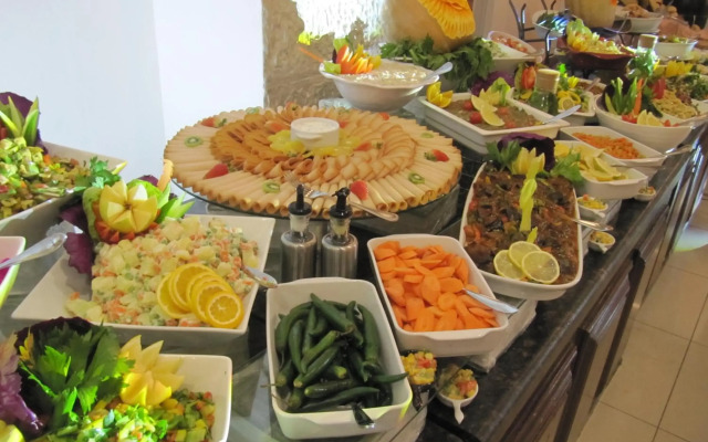 Edom Hotel