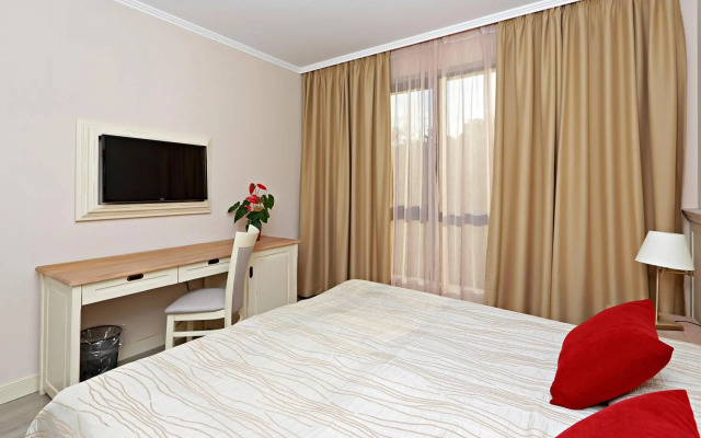 White Rock Castle Suite Hotel & SPA