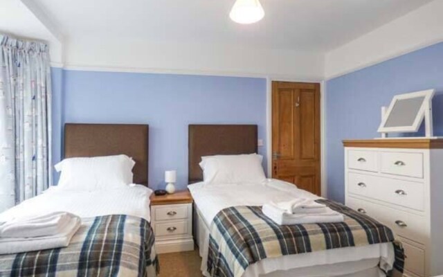 Hillview Cottage