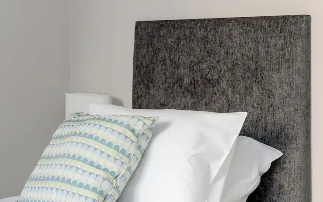 Grassmarket Modern Two Bedroom Flat