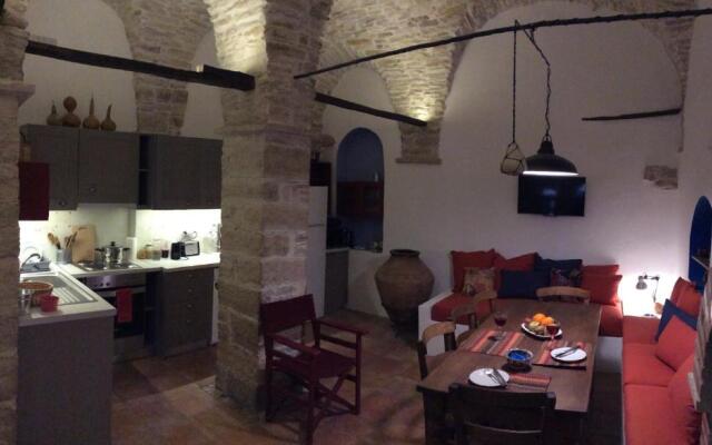 Laas Residence