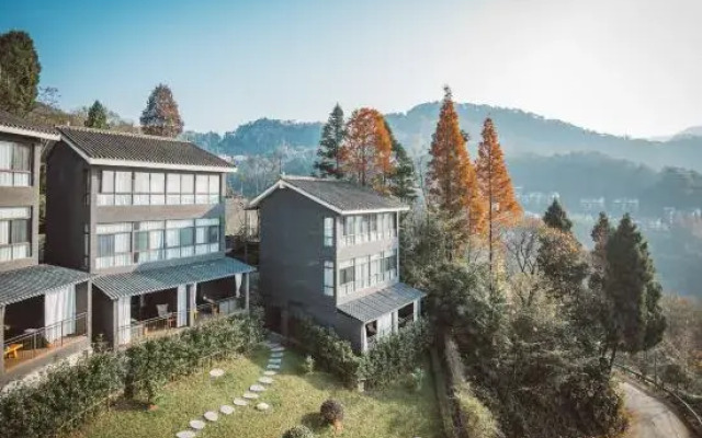Dujiangyan Shili Mountain Jing Private Tang Hot Spring Resort Hotel (Qingchengshan Branch)