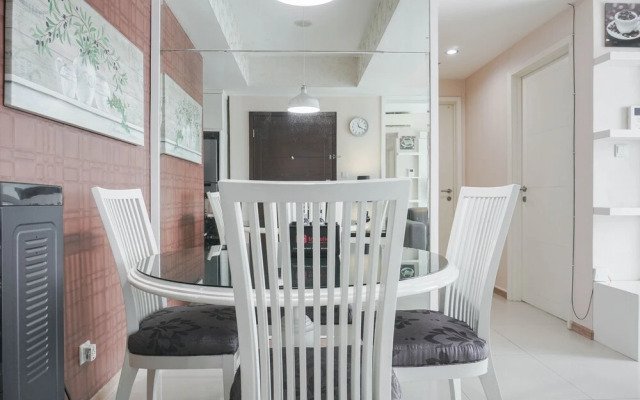 Premium And Strategic 2Br Apartment At Casa Grande Residence