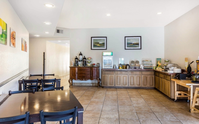 Comfort Suites Vacaville-Napa Valley Area