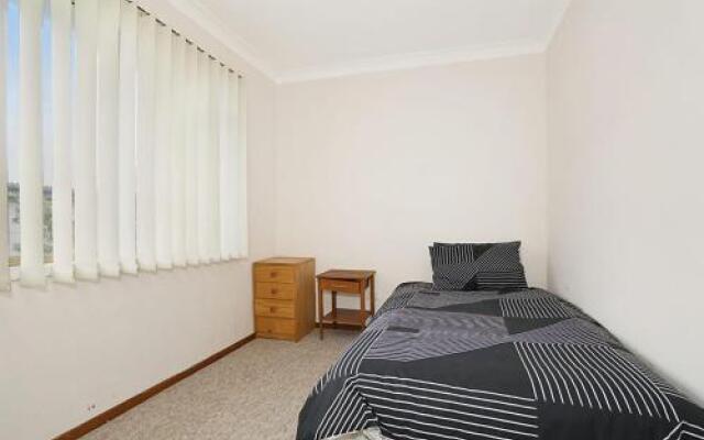 Toowoon Bay Townhouse, Unit 6