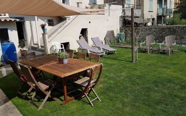La Maison du Chat Roi. Chambre D'Hote