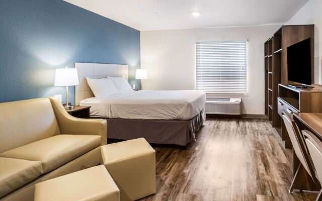 WoodSpring Suites Davenport Quad Cities