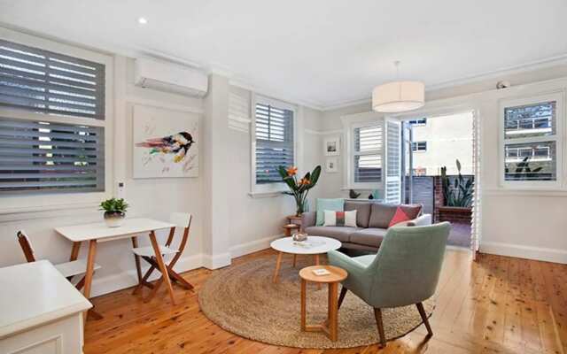 CRES0 - Manly - The Crescent