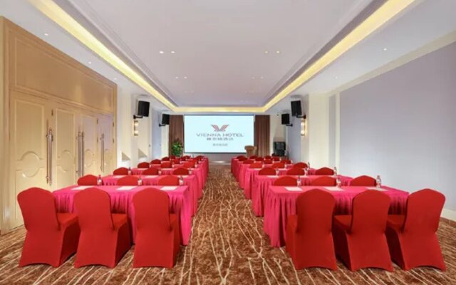 Vienna Hotel (Lingao Store)