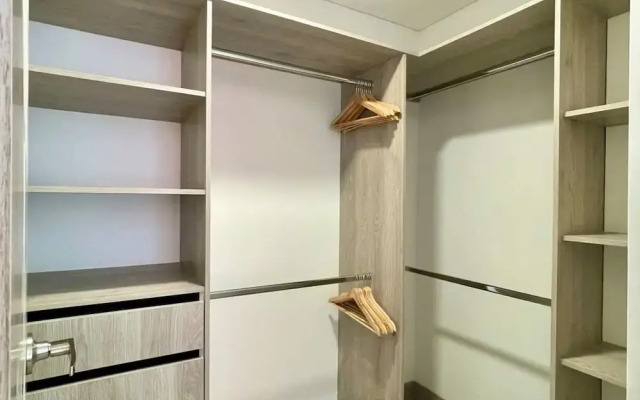 w Fantastic 3BR With Balcony in Laureles