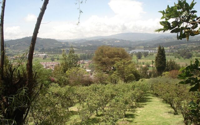 Miravalle Suites