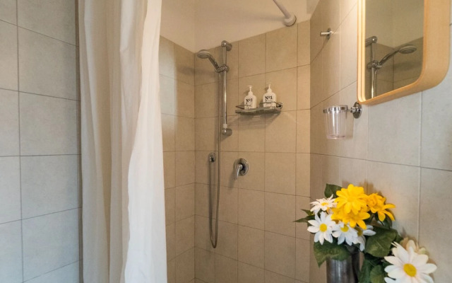 El Nin Apartment With Terrace