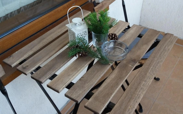 Pine Tree Apartment D34