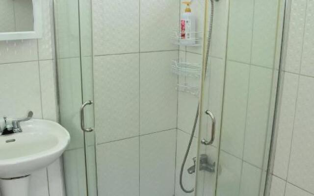 Room in Guest Room - Aanola Villas 6b Tranquil Privy Boudoir