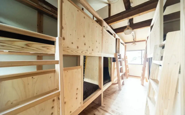 Fukuoka Guesthouse CAMP