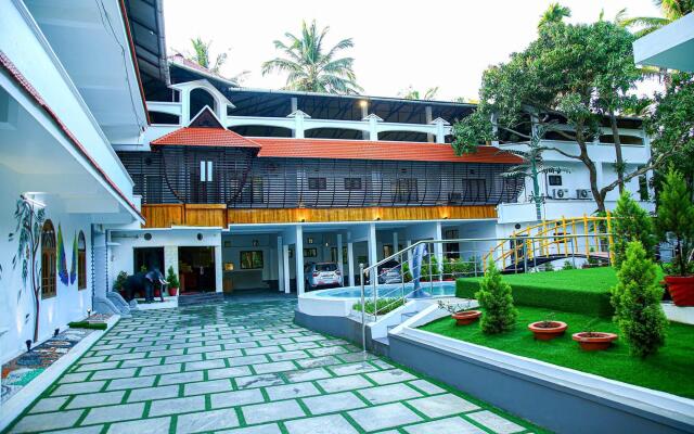 Lake Palace Family Resort Kumarakom