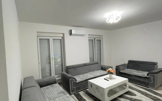 Modern & cozy 2-bedroom vacation home in Sarajevo