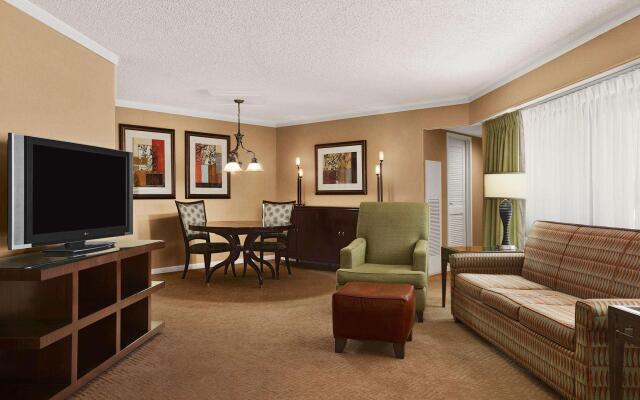 Embassy Suites by Hilton Kansas City Overland Park