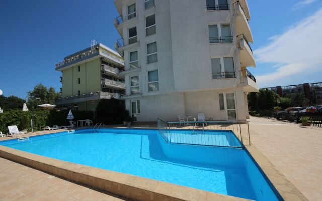 Menada Apartments in Azzuro Hotel