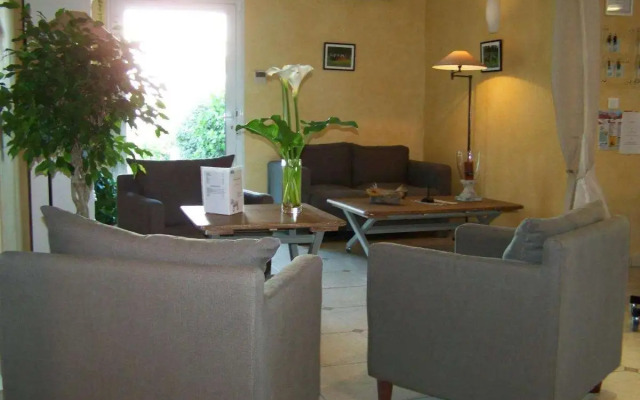 Brit Hotel Du Perche