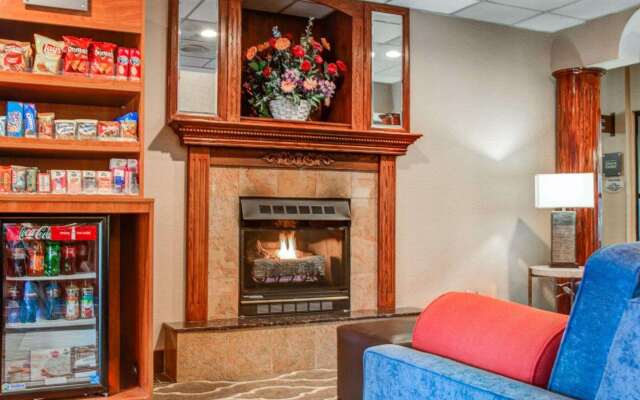 Comfort Suites Lombard - Addison
